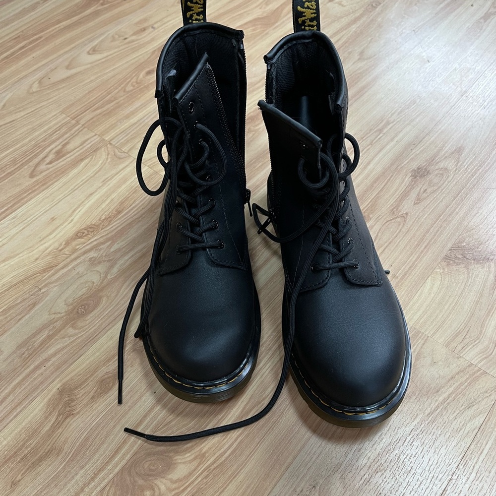 Dr. Martens Leather Lace up boots